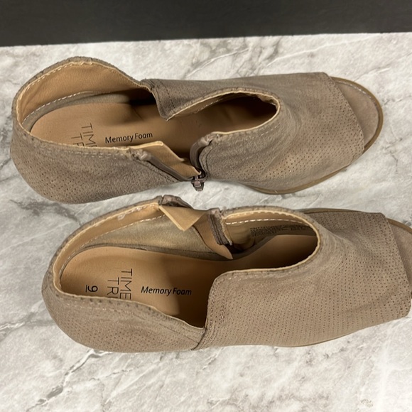 Ankle bootie sandal - Picture 4 of 4